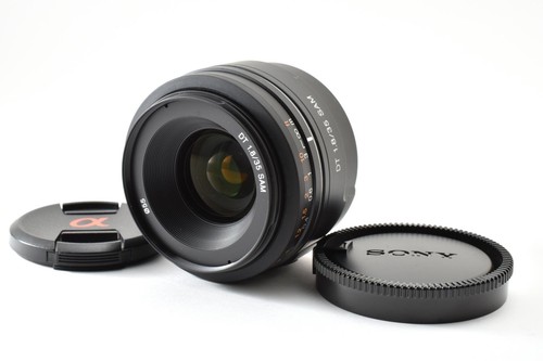 Sony 35mm 8 - f/1.8, wide